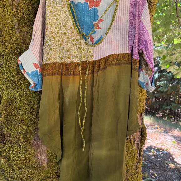 Kantha Bae Vibe Higher High Low Top - Picture 2 of 9